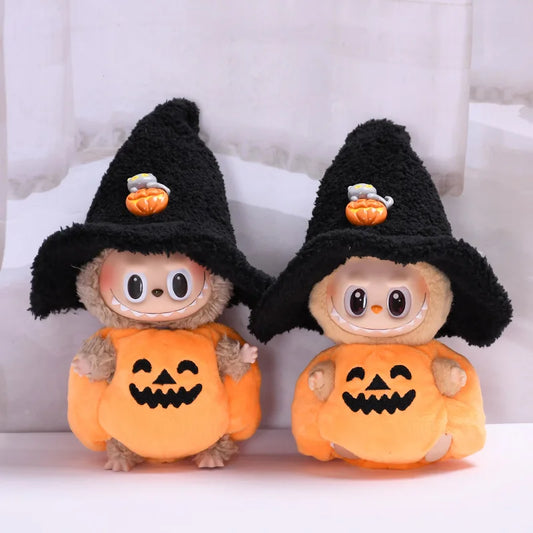 Traje de calabaza con sombrero negro para Labubu (17 cm). Accesorio kawaii compatible con Pop Mart V1/V2/V3. Perfecto para fotos y vitrinas. Muñeco no incluido.