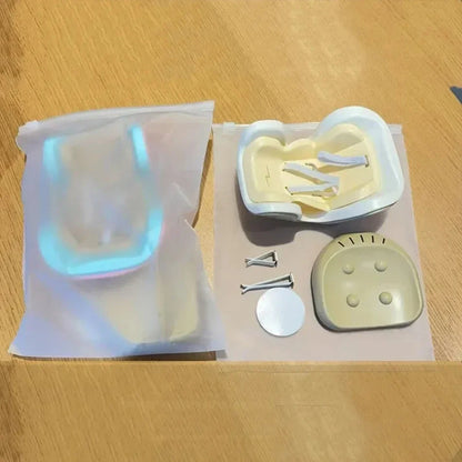 Asiento de Coche para Labubu (Silla Display) – Kawaii | Compatible Pop Mart 15,5–17 cm