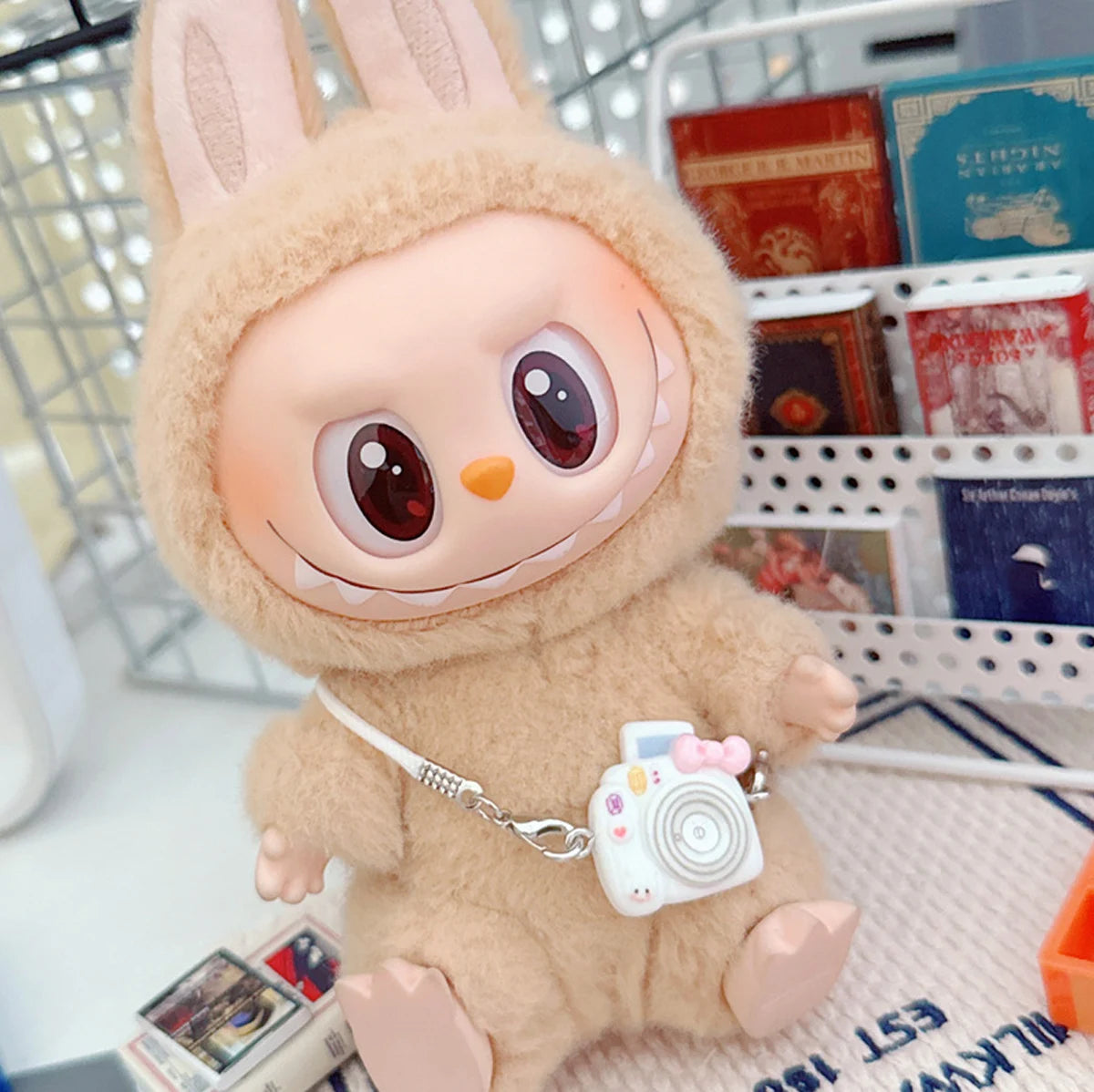 Accesorios Mini para Labubu (17 cm) | Bolsos, Teléfonos, Cámaras y Tazas – Compatible con OB11 & Crybaby